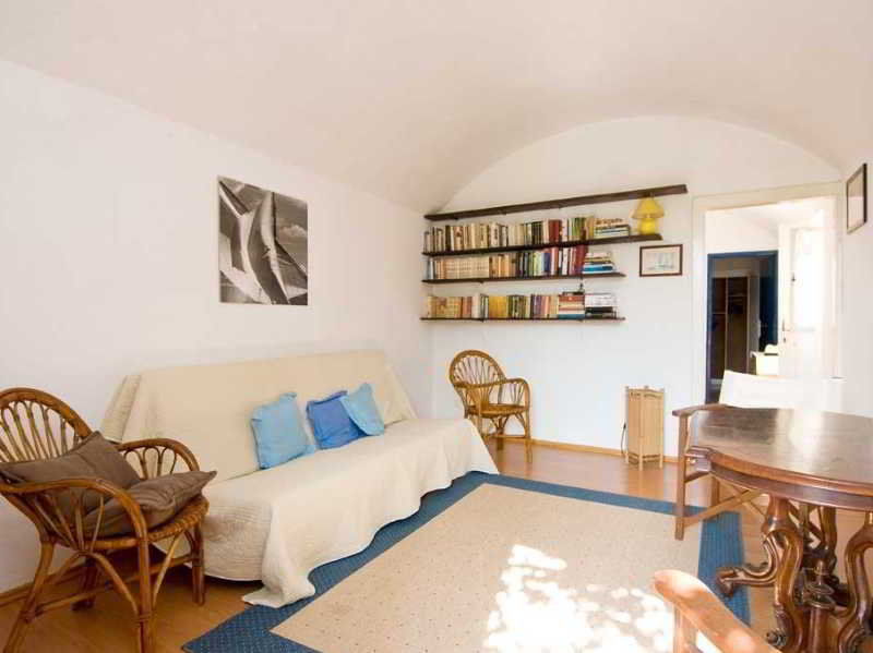 Ruzmarin Hotel 2*